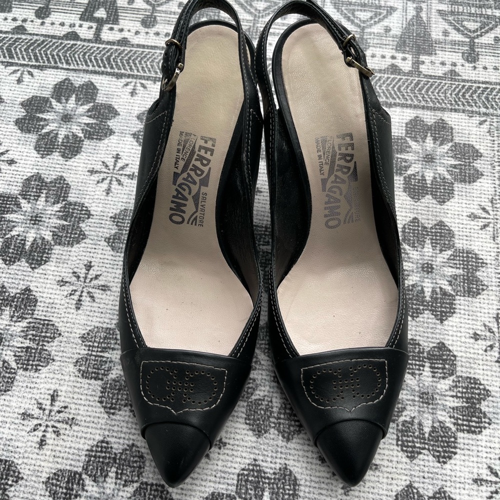 Ferragamo leather sling back pump